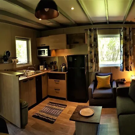 Ae Village Chalet *