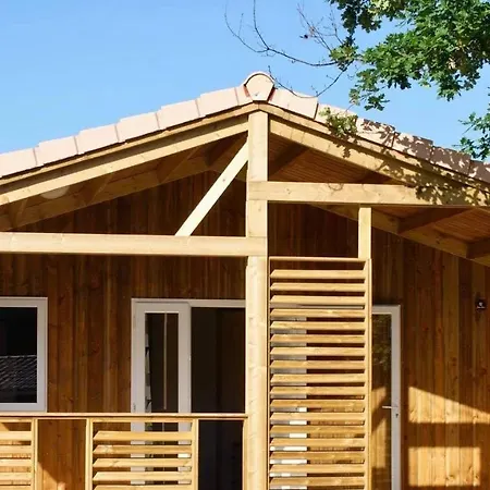 Ae Village Chalet *