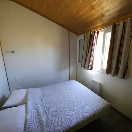 Ae Village Domek alpejski *