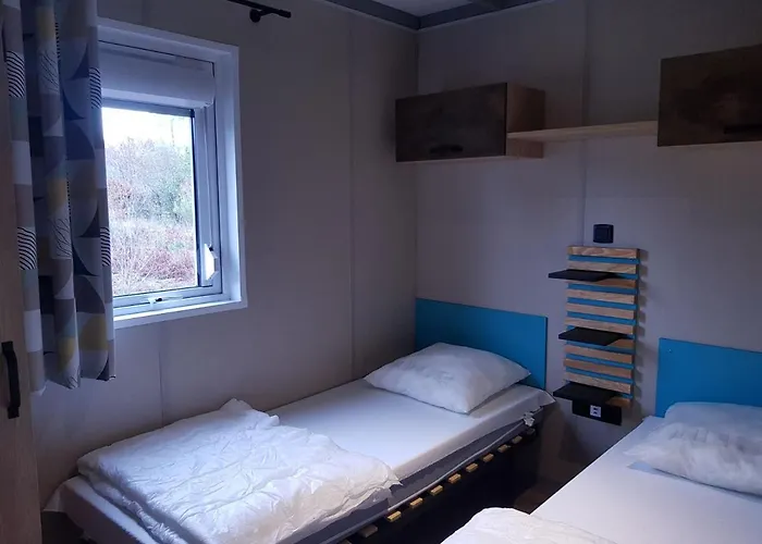 Ae Village Chalet Gastes